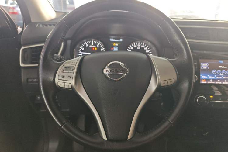 Used Nissan Qashqai 2017 2.0L CVT Smart Enjoyment Version China VI Standard
