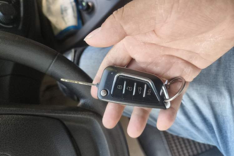 Used Wuling Hongguang 2014 1.5L Standard Version