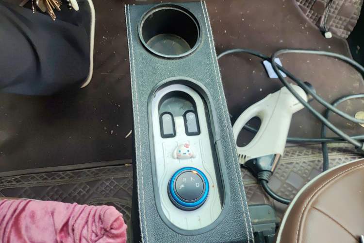 Used Wuling Hongguang MINIEV 2020 Zizai Version Lithium-NMC Gear Lever