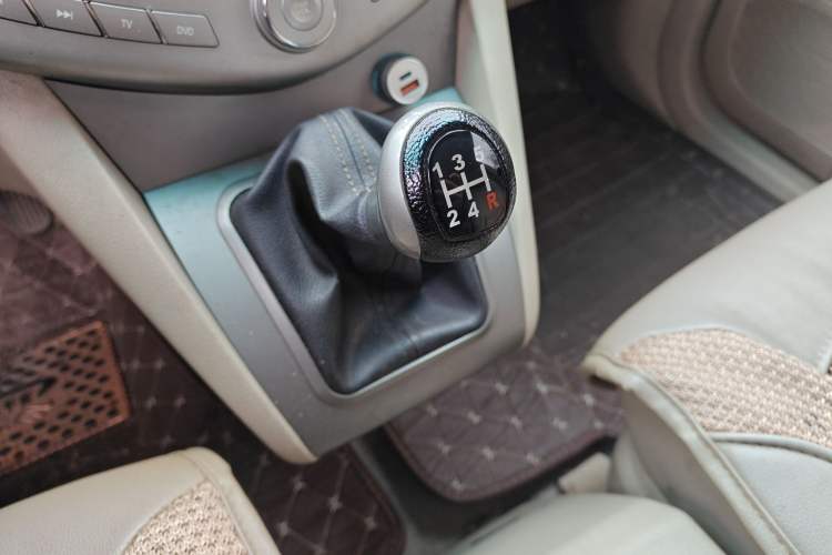 Used BYD S6 2013 Jingyue Edition 2.0L Manual Luxury Model 5 Seats
