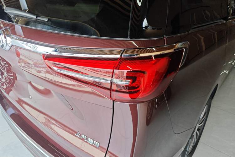 Used Buick GL8 2022 ES Landtrek 653T Comfort Edition