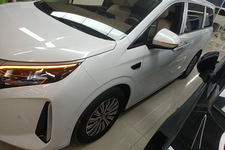 Used BYD Xia 2025 DM-i 1.5T 180km Beyond Edition