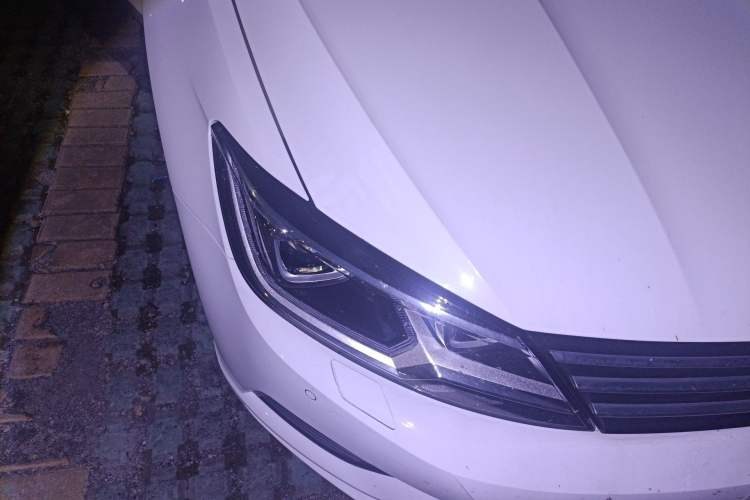 Used Volkswagen Lamando 2017 280TSI DSG Luxury Edition
