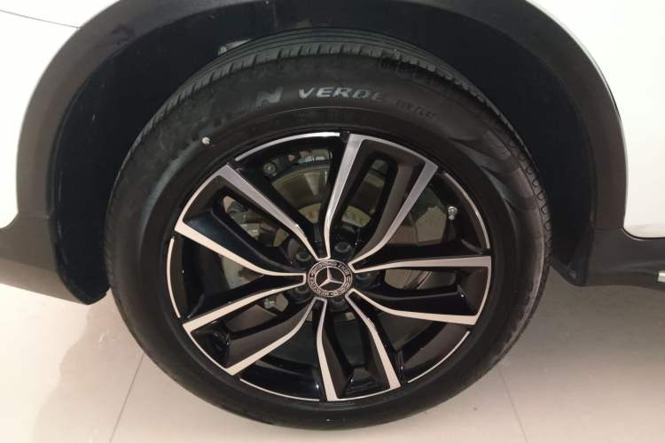 Used Mercedes-Benz GLC 2020 Facelifted GLC 260 L 4MATIC Dynamic Edition
