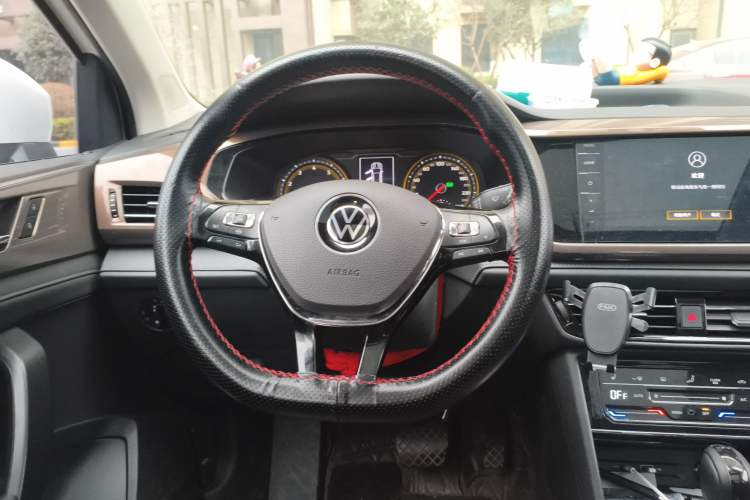 Used Volkswagen Tharu 2021 280TSI Two-Wheel-Drive Luxury Plus Edition