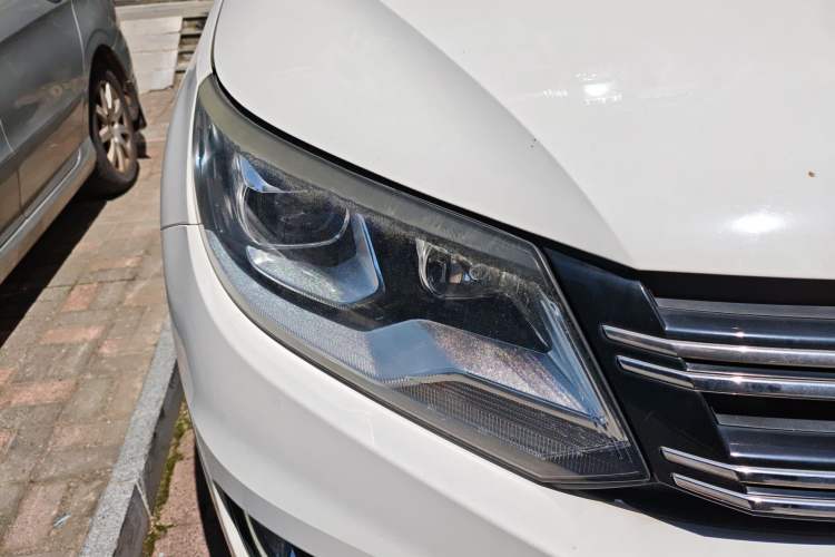 Used Volkswagen Tiguan 2013 1.8TSI Automatic Two-Wheel Drive Luxury Model Right Front Headlight