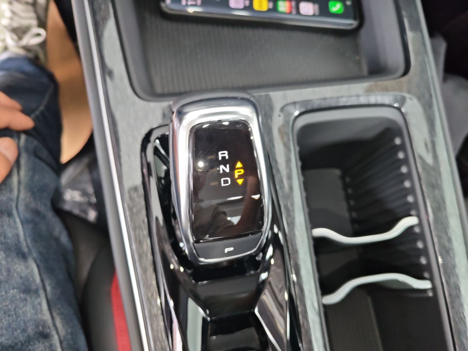Dongfeng Aeolus Yixuan MAX 2024 1.5T Luxury Edition — снимка 16