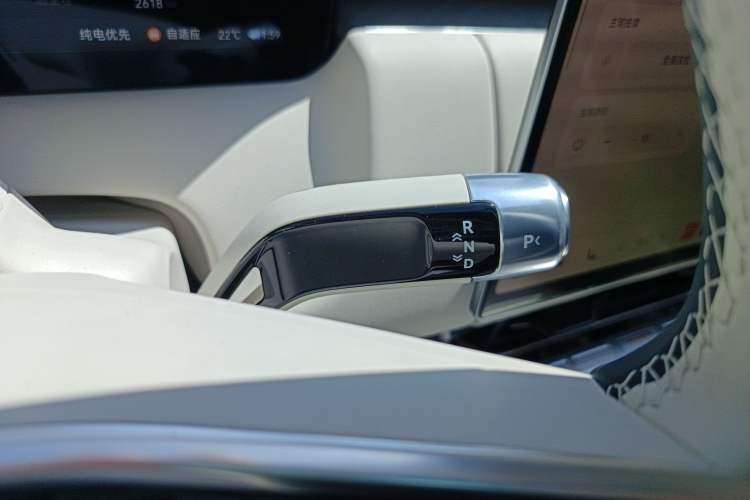 Used Zeekr 9X 2025 Ultra Edition 70kWh
