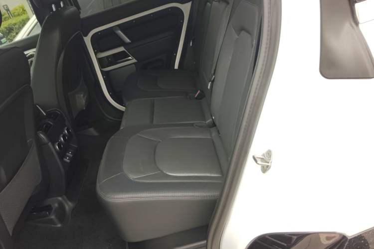 Used Land Rover Defender 2024 110 3.0T P400 X-DYNAMIC HSE