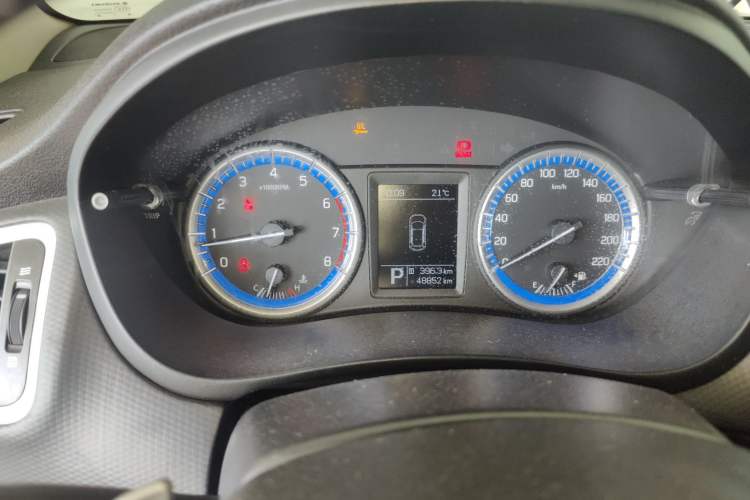 Used Suzuki S-Cross 2015 1.6L CVT Two-Wheel Drive Elite Version Instrument Cluster