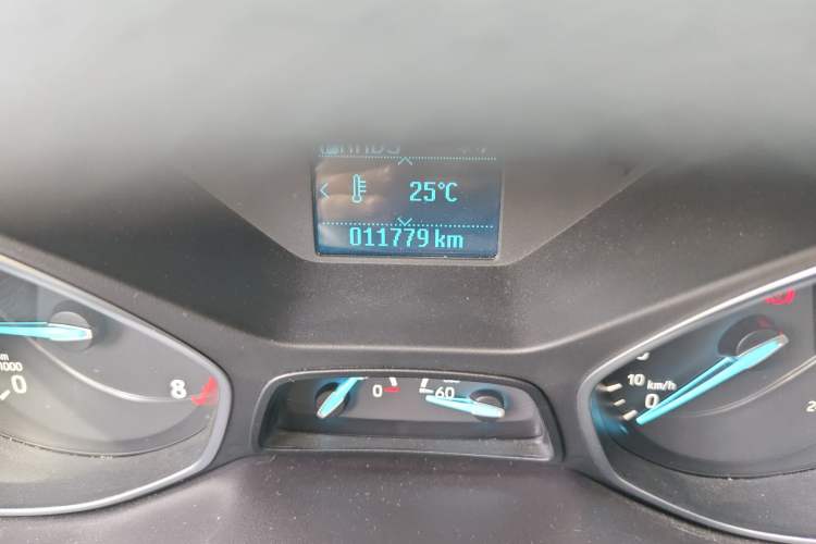 Used Ford Kuga 2019 EcoBoost 180 Two-Wheel-Drive Platinum Edition China V Standard Odometer Close Up