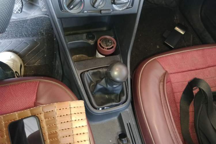 Used Volkswagen Jetta 2015 Value Edition 1.6L Manual Fashionable Style