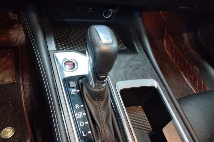 Used Nissan Teana 2022 2.0L XL-TLS Enjoyment Edition Gear Lever