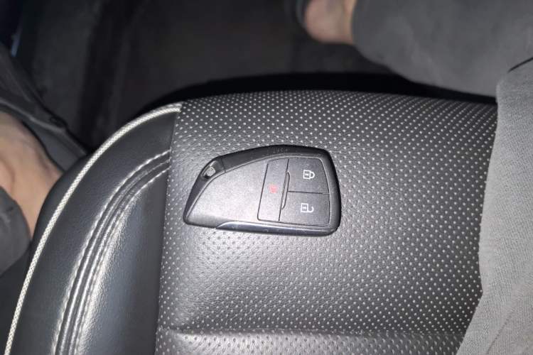 Used Buick Envision 2022 Facelift Encore S 552T Two-Wheel-Drive Luxury Model Vehicle Key