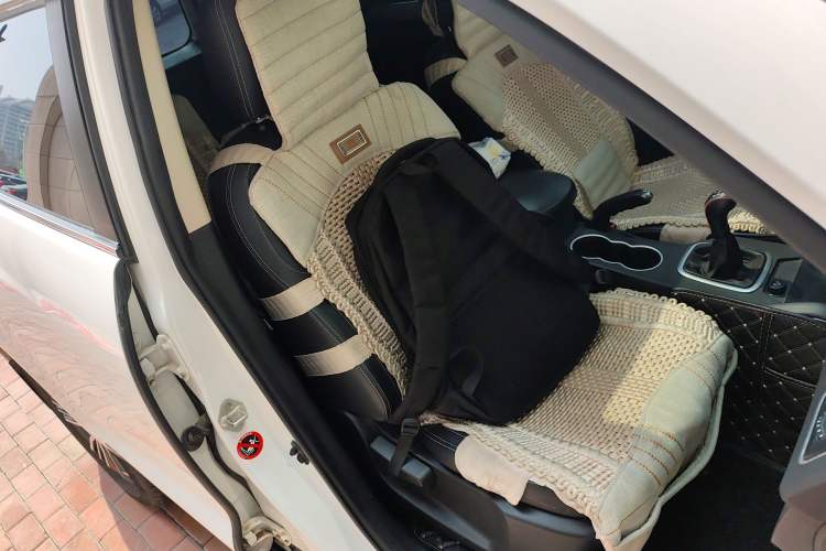 Used Geely Auto Vision X6 2016 1.8L Manual Luxury Model
