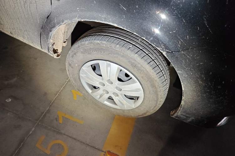 Used FORTHING Lingzhi 2024 M5 1.6L Standard 5-Seater CNG