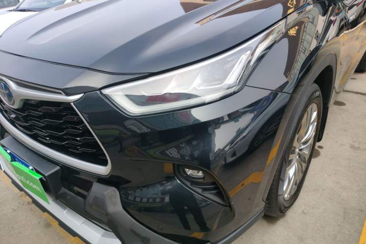 Used Toyota Highlander 2022 Dual-Engine 2.5L Four-Wheel Drive Prestige Version 7 Seats