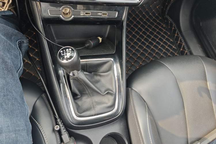 Used Roewe i5 2020 1.5L Manual 4G Connect Leehao Flagship Edition
