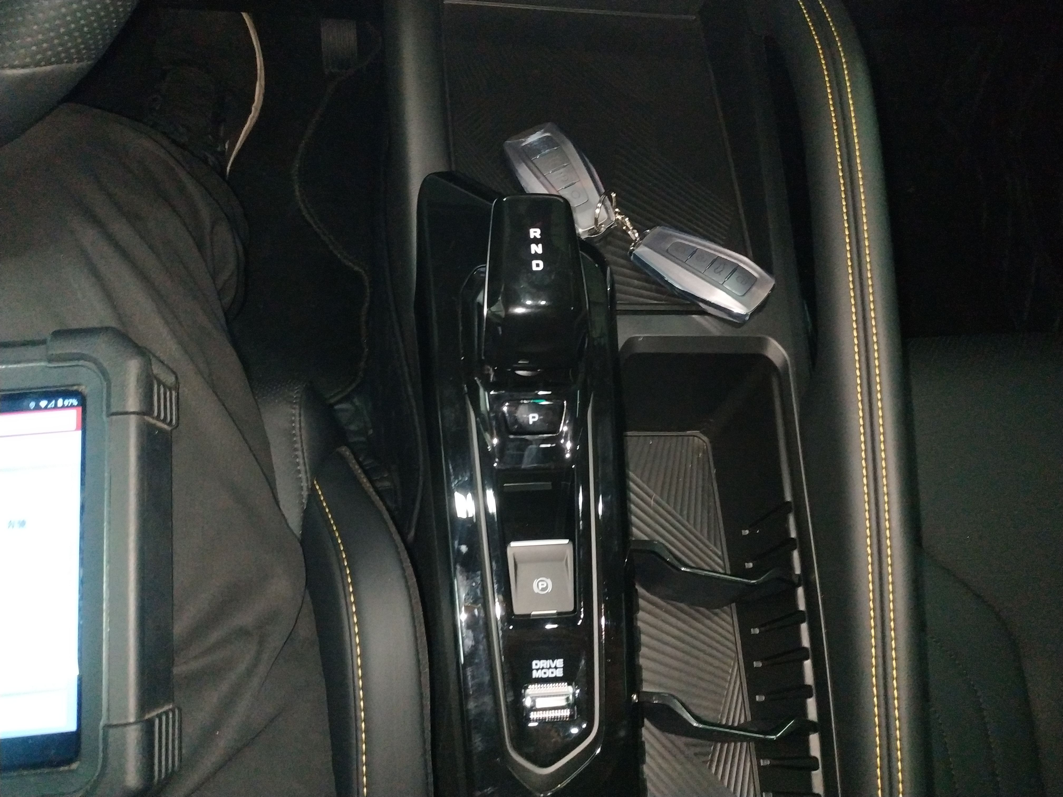 Geely Auto Coolray 2025 Bin Yue L 1.5T DCT Starlight Edition — снимка 16