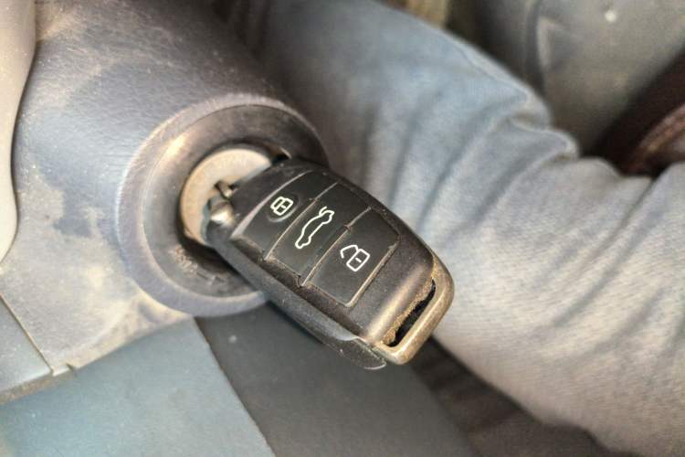 Used King Long Golden Way 2016 2.0L Value-Plus Edition 4G20
