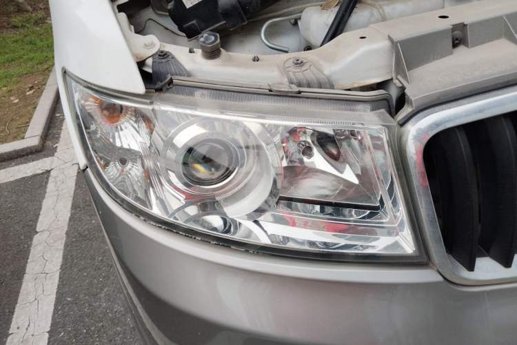 Used Jinbei New Hiace X30L 2019 1.5L Cargo Van Wealth Edition China VI SWC15M