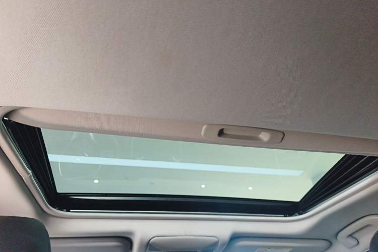 Used Toyota Wildlander 2022 2.0L CVT Two-Wheel Drive Luxury Edition Headliner