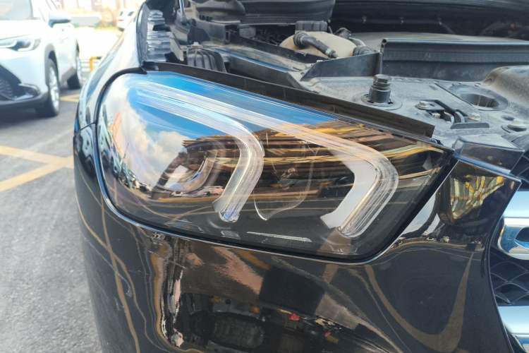 Used Mercedes-Benz GLE 2020 GLE 350 4MATIC Dynamic Edition Right Front Headlight