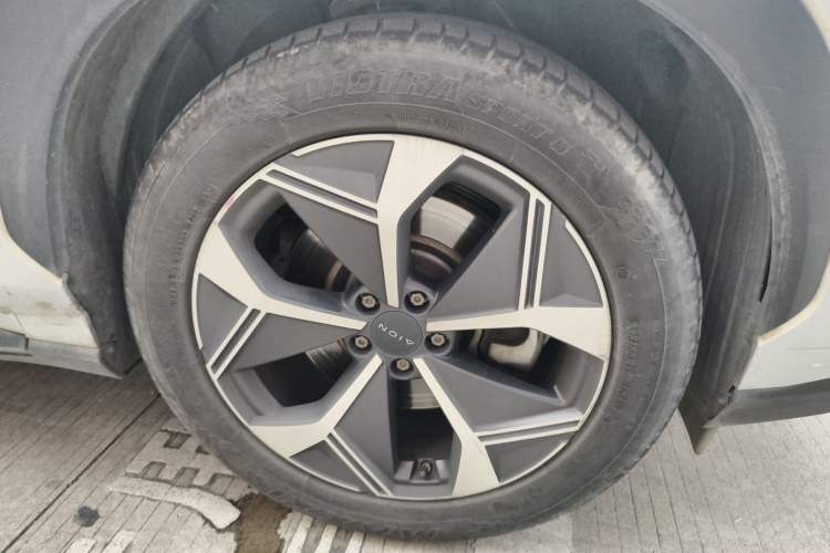 Used AION V 2021 Plus 70 Smart Edition Lithium Iron Phosphate
