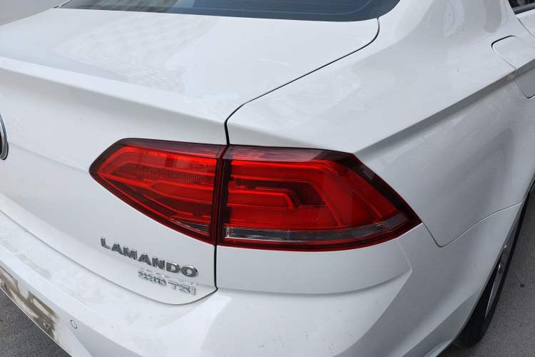 Used Volkswagen Lamando 2018 230TSI DSG Fashion Edition Right Rear Taillight