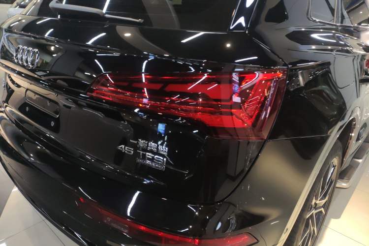 Used Audi Q5L 2025 quattro 45th Anniversary Edition 45 TFSI Luxury Dynamic Model