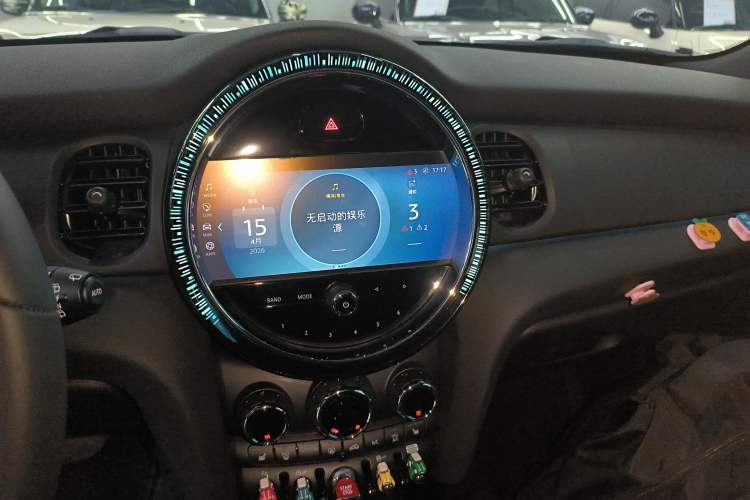 Used MINI 2023 1.5T COOPER Midnight Escape Special Edition Audio And AC Panel