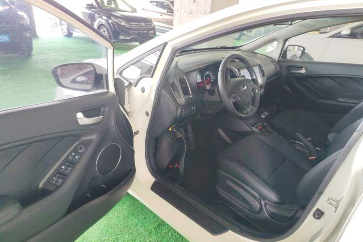 Used Kia K3 2016 1.6L Automatic GLS