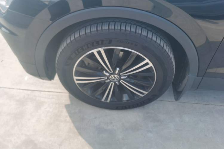 Used Volkswagen Tiguan L 2021 330TSI Automatic Two-Wheel Drive Smart Edition