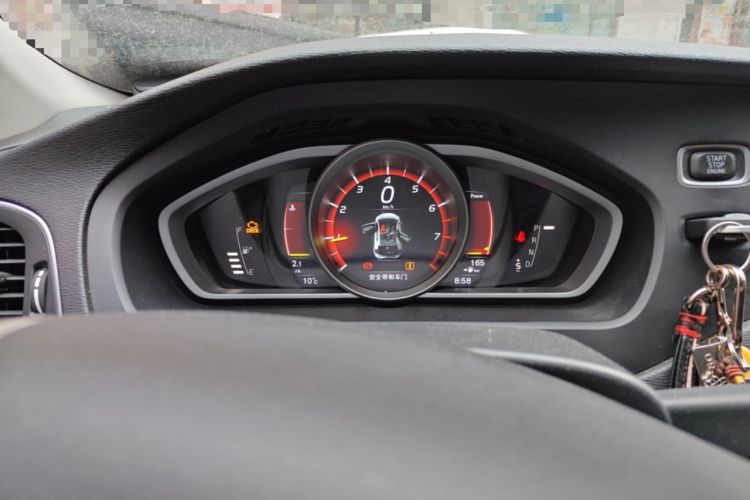 Used Volvo V40 2017 T3 Zhiyi Edition Instrument Cluster