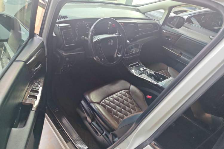 Used Honda Elysion 2016 2.4L Classic Edition Driver Seat