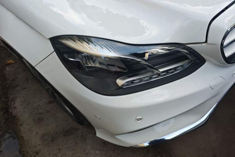 Used Mercedes-Benz E-Class 2014 Restyled E 260 L Sport Edition Right Front Headlight