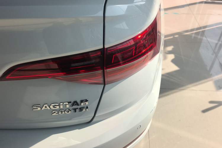 Used Volkswagen Sagitar 2022 280TSI DSG Flyover Edition Right Rear Taillight