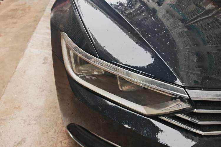 Used Volkswagen Magotan 2017 330TSI DSG Leading Model Right Front Headlight