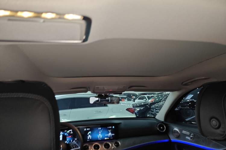 Used Mercedes-Benz E-Class 2021 Facelift E 260 L 4MATIC
