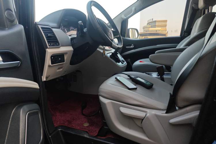 Used JAC Refine M4 2022 2.0 TGDI Automatic Business Edition
