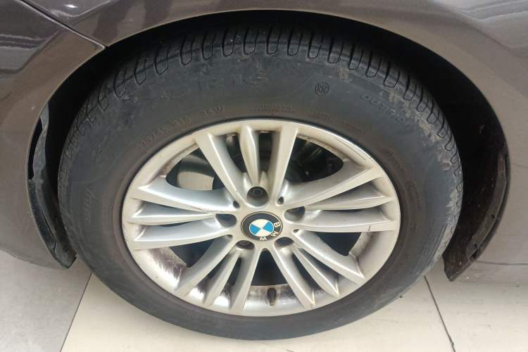 Used BMW 3 Series 2015 320Li Luxury Edition Fashion Model
