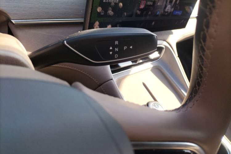 Used Chery Fengyun T8 2025 1.5T 130km Deluxe Version 7 Seats