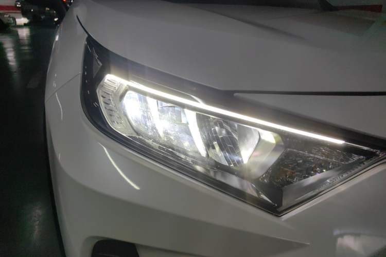 Used Toyota RAV4 2020 2.0L CVT Two-Wheel Drive Fashion Edition