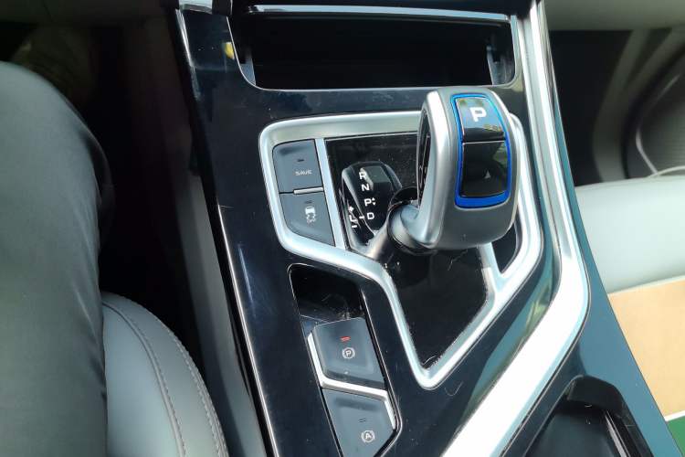 Used Geely Auto Jiajie New Energy 2021 ePro 1.5TD PHEV Comfort Edition Gear Lever