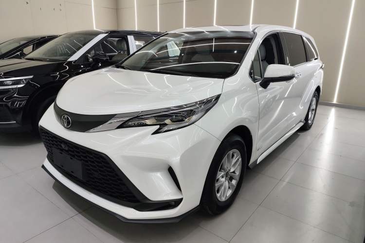 Used Toyota Granvia 2024 2.5L Hybrid Comfort Edition