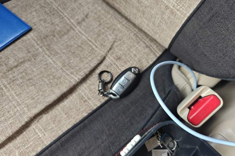 Used Nissan X-Trail 2015 2.0L CVT Comfort MAX Edition 2WD
