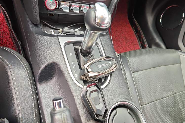 Used Ford Mustang 2019 2.3L EcoBoost Gear Lever