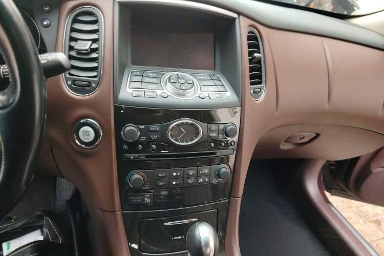 Used Infiniti QX50 2015 2.5L Enjoyment Edition