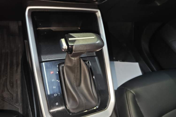 Used Wuling Alvez 2023 1.5L CVT Comfort Edition
