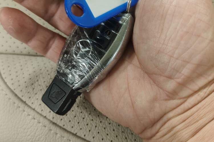 Used Mercedes-Benz V-Class 2020 V 260 L Long-wheelbase Luxury Edition Vehicle Key